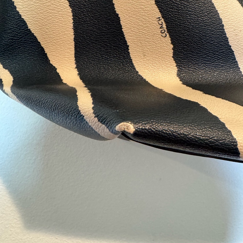 Coach Black Zebra Striped Women's tote bag - Picture 5 of 9